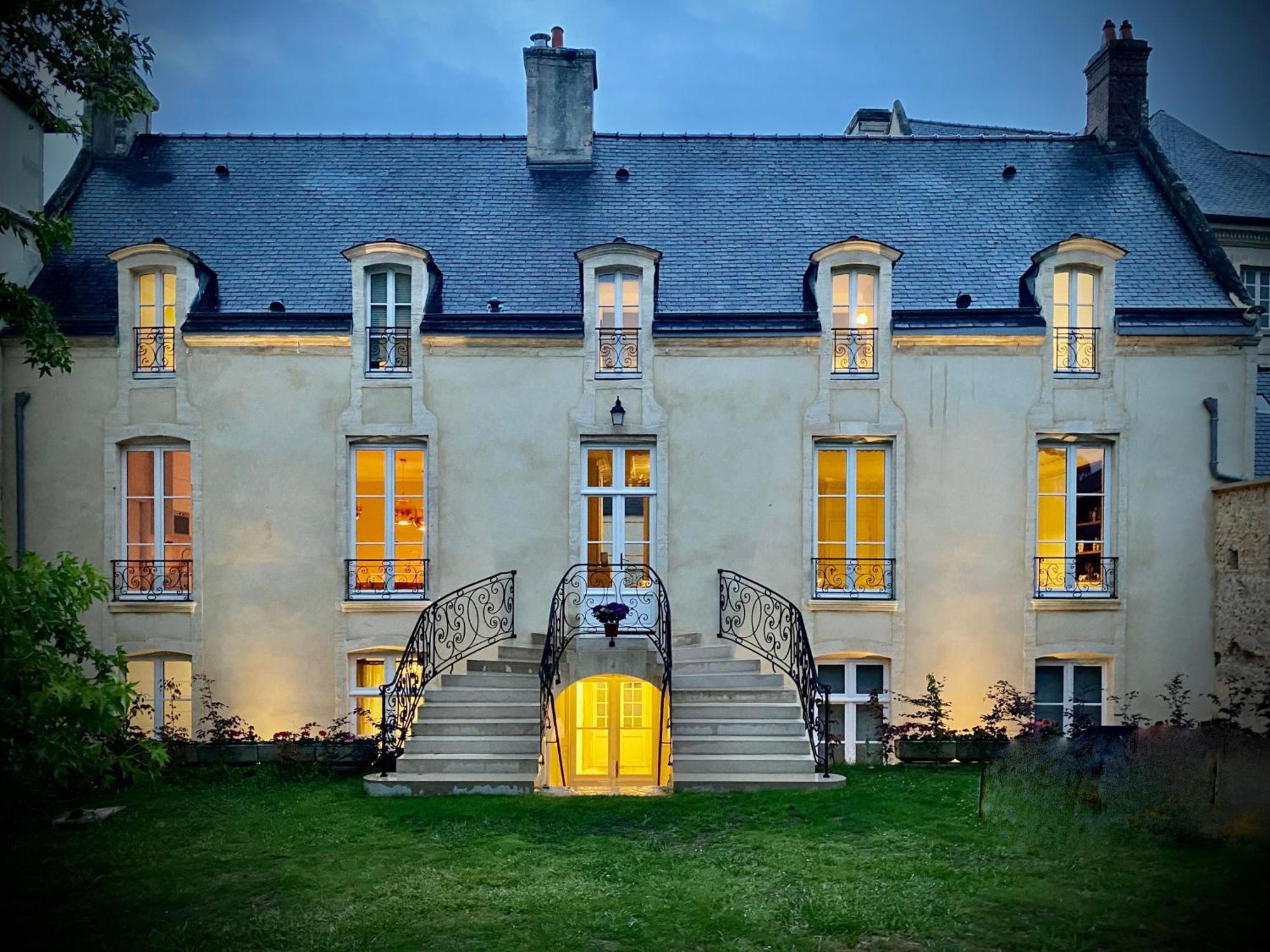 Bayeux, Normandy, Private Mansion, 17Th-18Th Century, In The City Exteriör bild